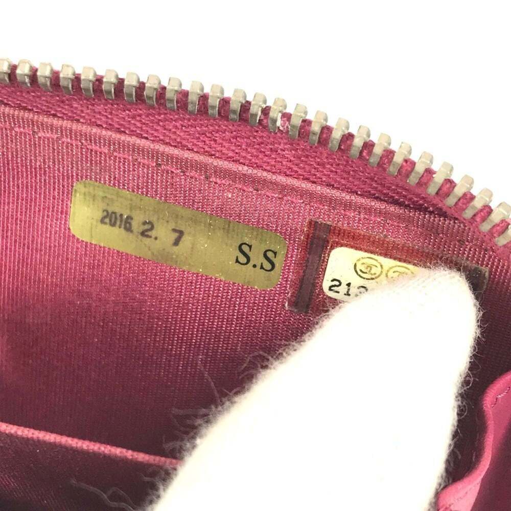 CHANEL Pink Logo Wallet - Picture 13 of 15